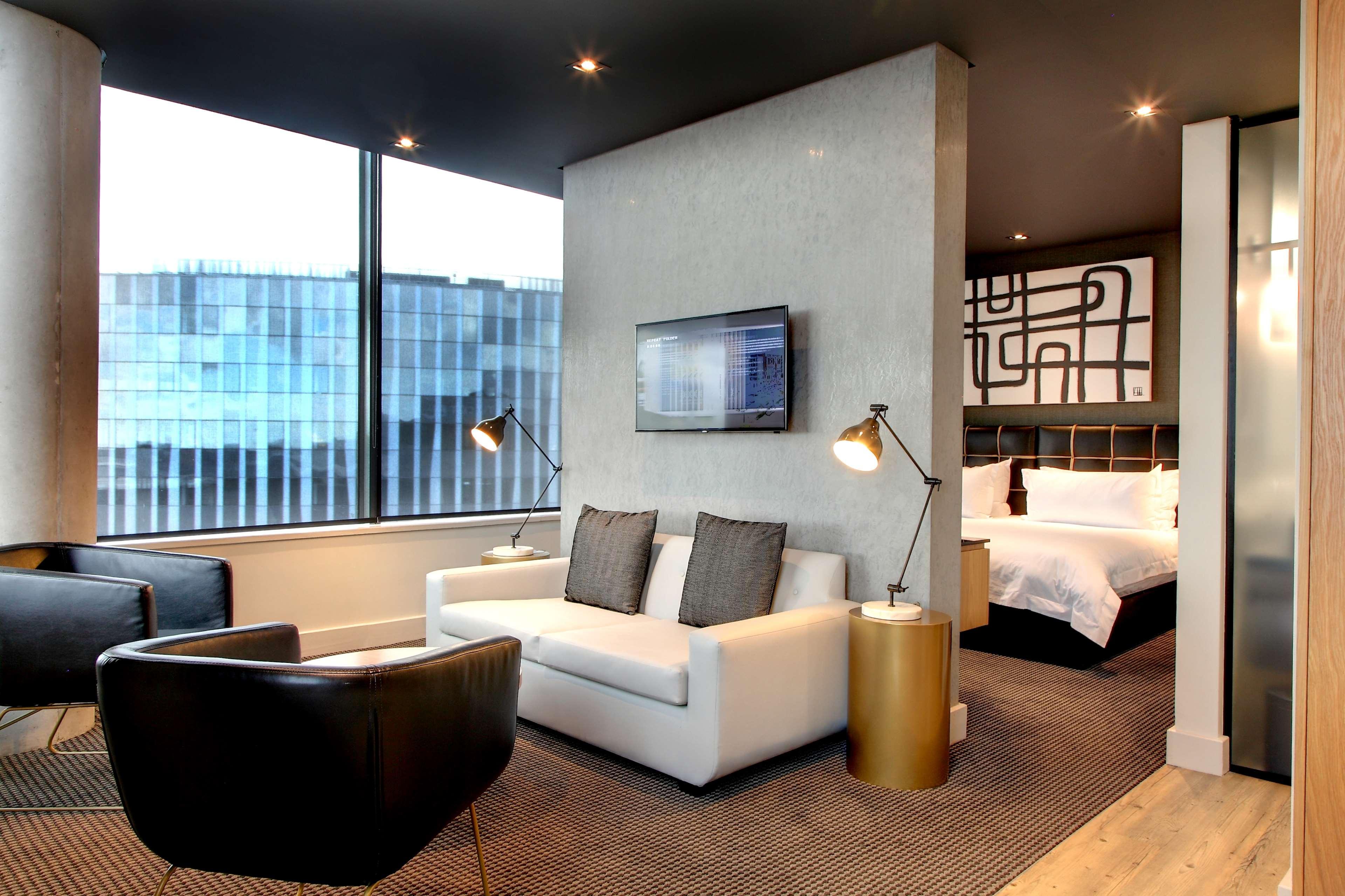 Century Urban Square Hotel