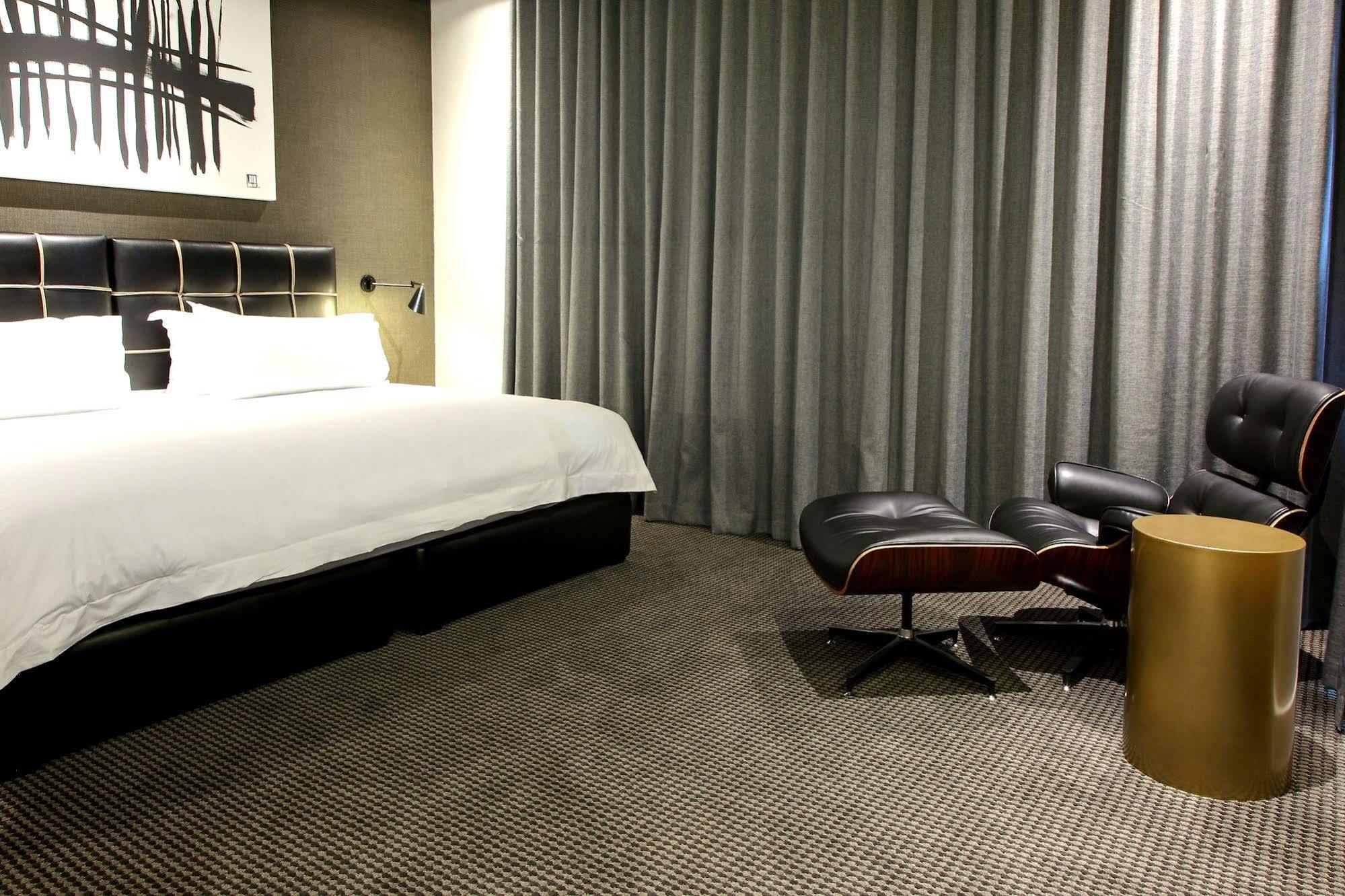 Hotel Century Urban Square 4*
