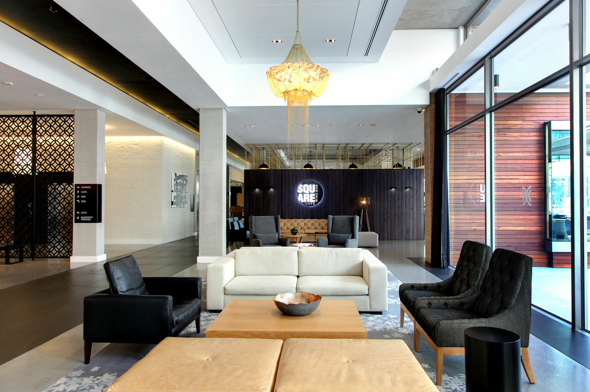 Hotel Century Urban Square